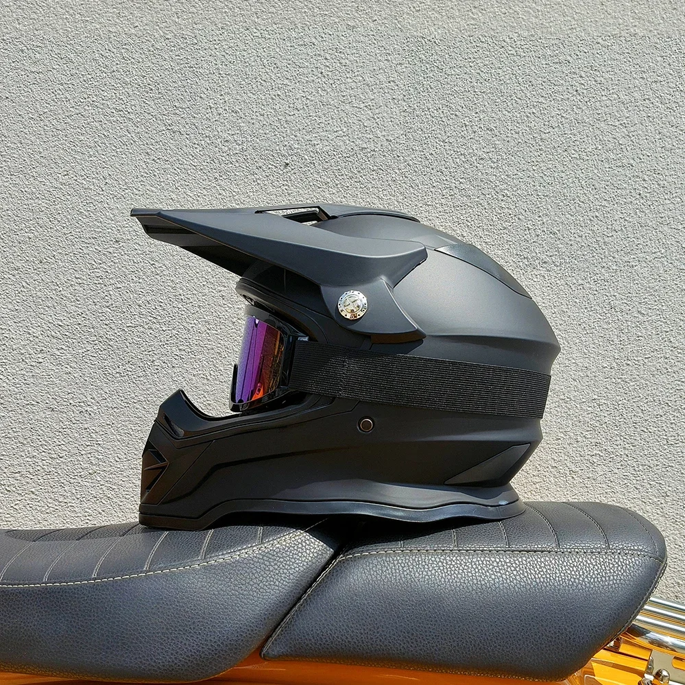 Professional Adult Outdoor Ful - Mountain Biking Helmet Full Face recension och pris