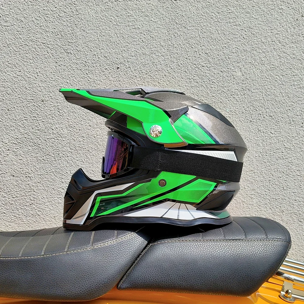 Professional Adult Outdoor Ful - Mountain Biking Helmet Full Face recension och pris